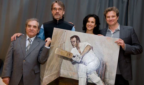 Henry Woolf, Jeremy Irons, Indira Varma and Colin Firth - holding a portrait of Harold Pinter