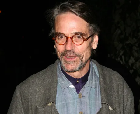 jeremy-irons-arrives-at-the-old-vic-for-the-bridge-project